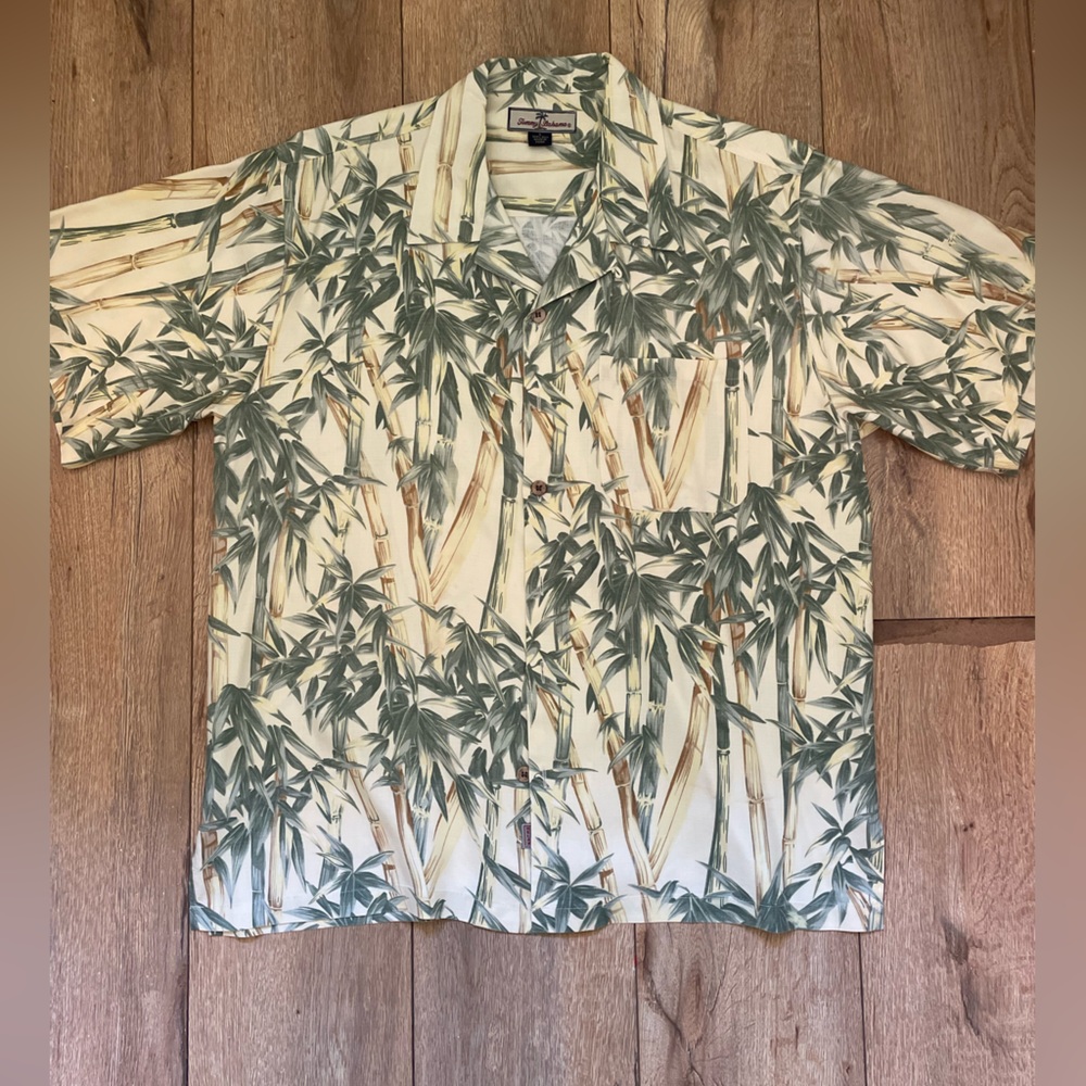 TOMMY BAHAMA 100% SILK SHIRT
